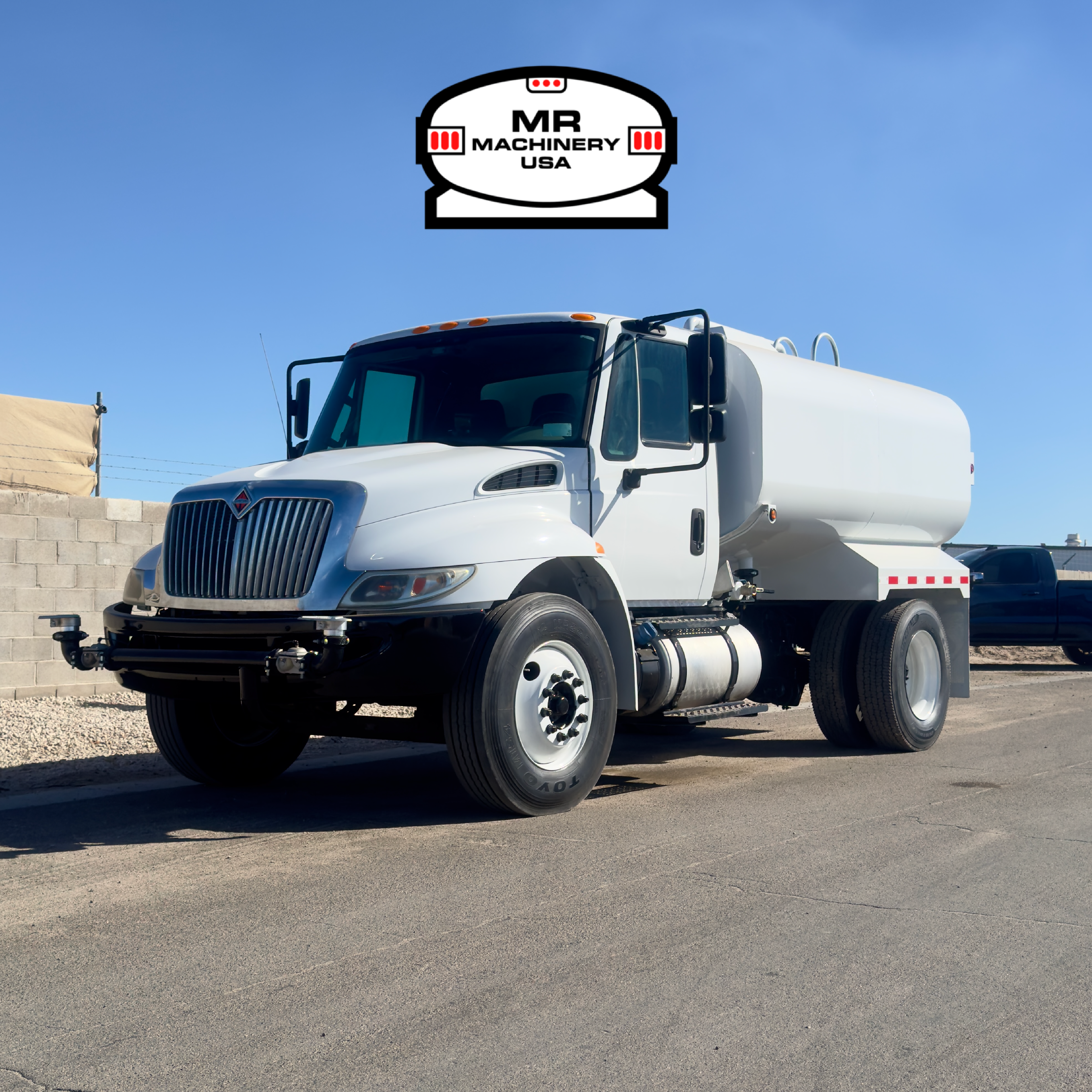 Complete water truck